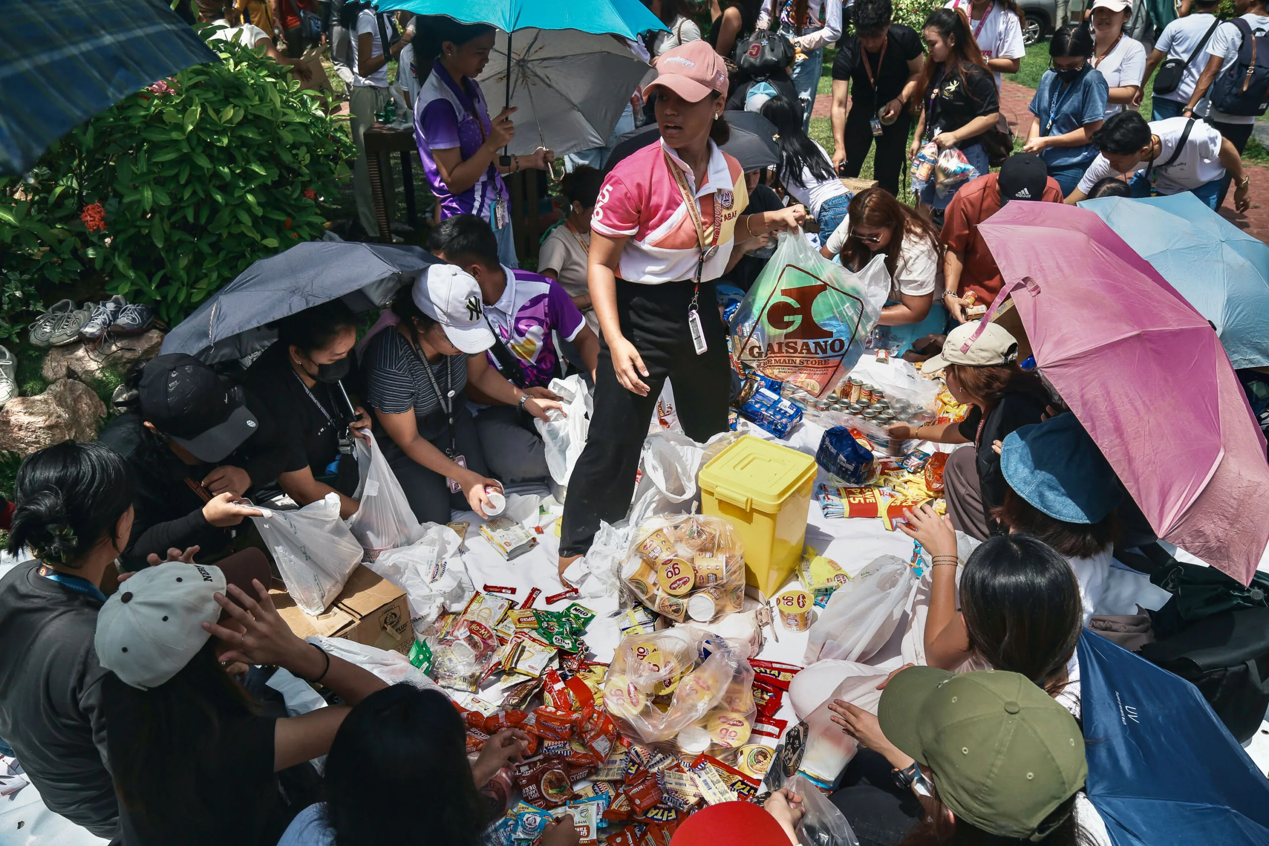Relief Drive at Binaliw, Cebu City